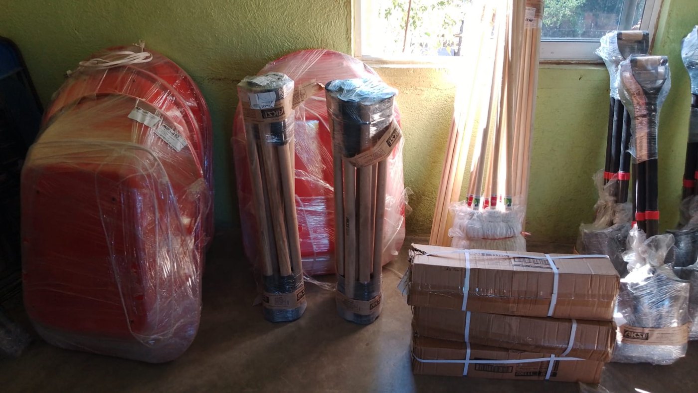 Herramientas básicas para las familias beneficiadas en San Miguel Tlacamama, Oaxaca, 2024